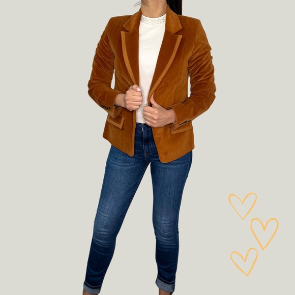 EUC - Gorgeus velvet blazer in tan colour - Size S - Picture 9 of 9